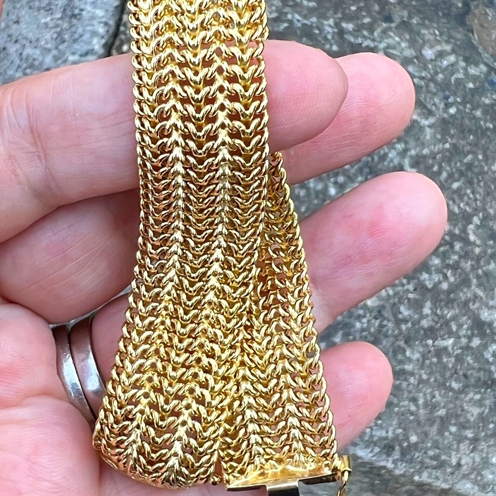 18K YELLOW GOLD WIDE FLEXIBLE CHAINS BRACELET MADE IN ITALY STATEMENT GORGEOUS